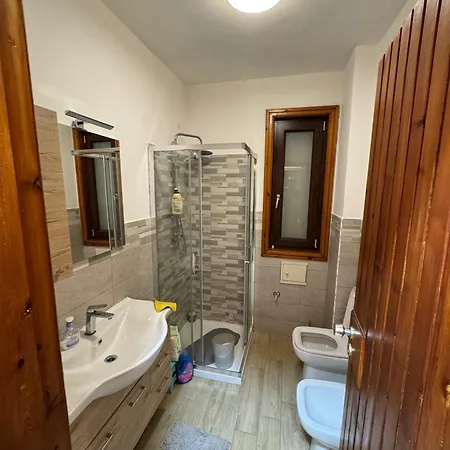 Stef House Apartman Rivisondoli